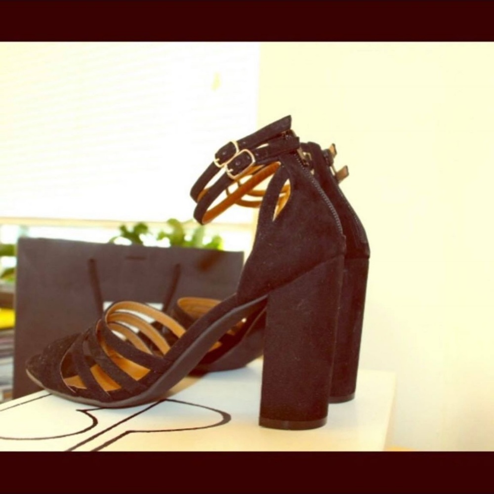 BP. Gorgeous strappy sandal